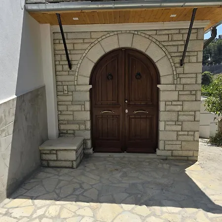 Hazmurat Hotel Gjirokastër