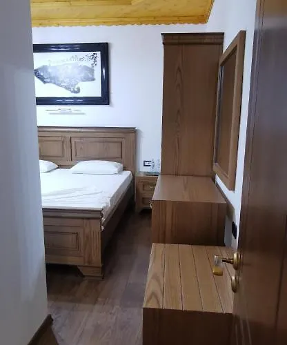 Hazmurat Otel Gjirokastër