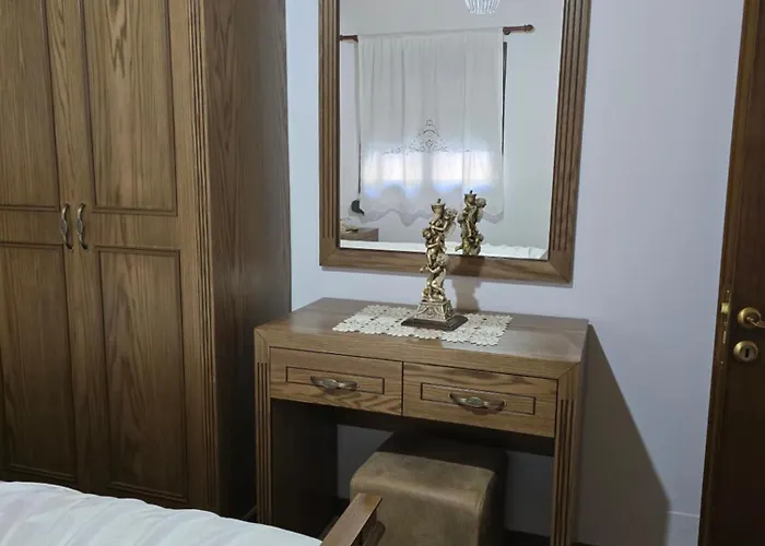 Hazmurat Otel Gjirokastër